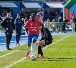 Hvidovre IF spiller imod Esbjerg i Nordicbet ligaen. Esbjerg vinder 0-3